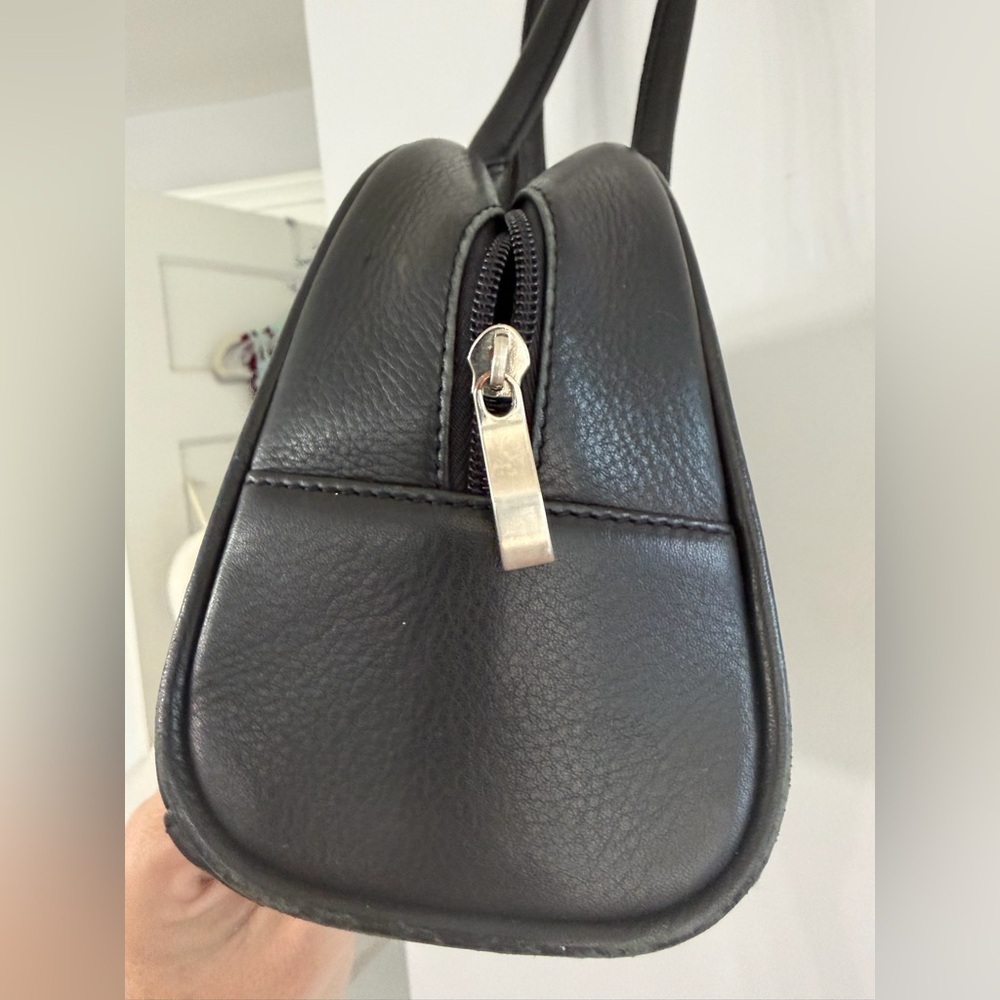 Osgoode Marley black leather handbag purse - Picture 3 of 15